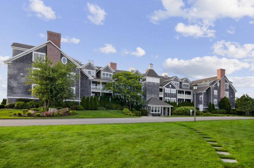 The Cape Codder:  Coveted end unit with Stunning Southwest Views - Beach Condo for sale in Falmouth, Massachusetts on Beachhouse.com