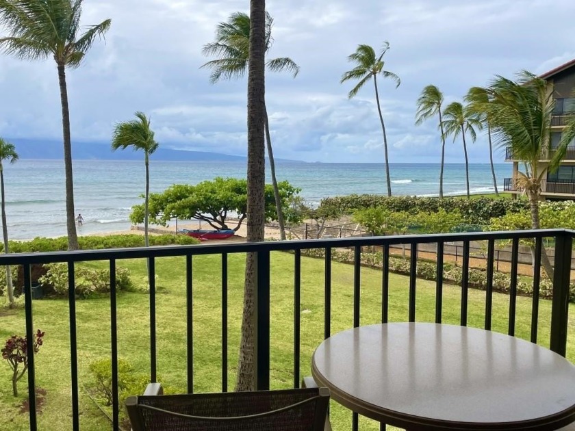 Kaanapali Shores 204 - Experience luxurious beachfront living in - Beach Condo for sale in Lahaina, Hawaii on Beachhouse.com