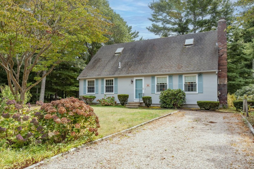 Sweet and spacious Cape style home! Located within the heart of - Beach Home for sale in Cotuit, Massachusetts on Beachhouse.com