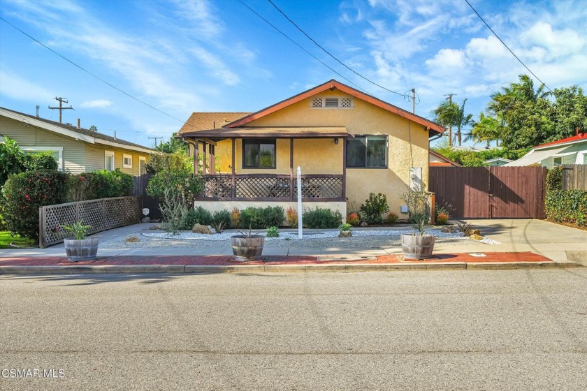 Amazing mid-town single story!  Assumable VA-loan with a low - Beach Home for sale in Ventura, California on Beachhouse.com