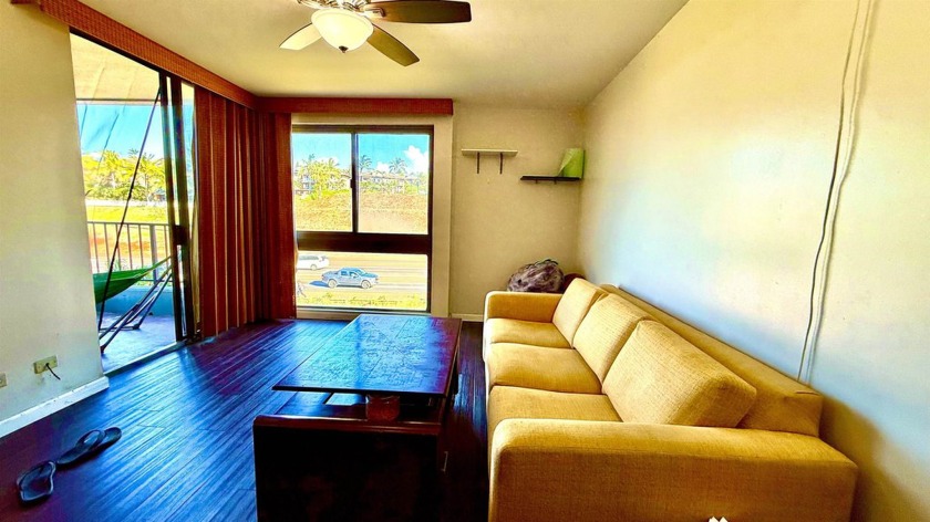 HOTEL ZONED o Discover exceptional value in Kahana Manor Unit - Beach Condo for sale in Lahaina, Hawaii on Beachhouse.com