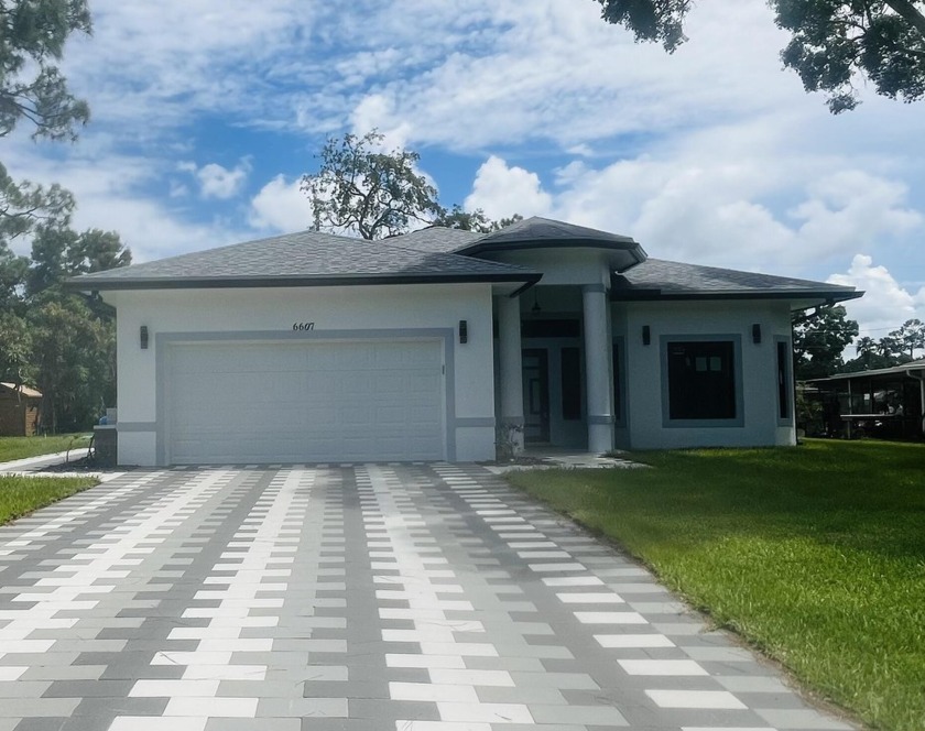 MUST SEE!Beautiful, move-in ready, 2024 brand new elegant 3 - Beach Home for sale in Fort Pierce, Florida on Beachhouse.com