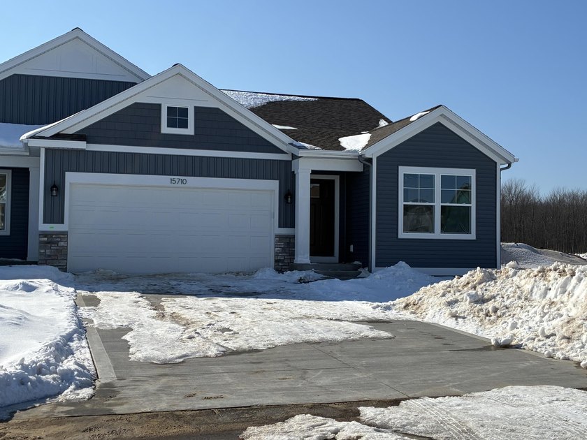 New Construction at Stonewater Condominium. Move In Ready! - Beach Condo for sale in Grand Haven, Michigan on Beachhouse.com