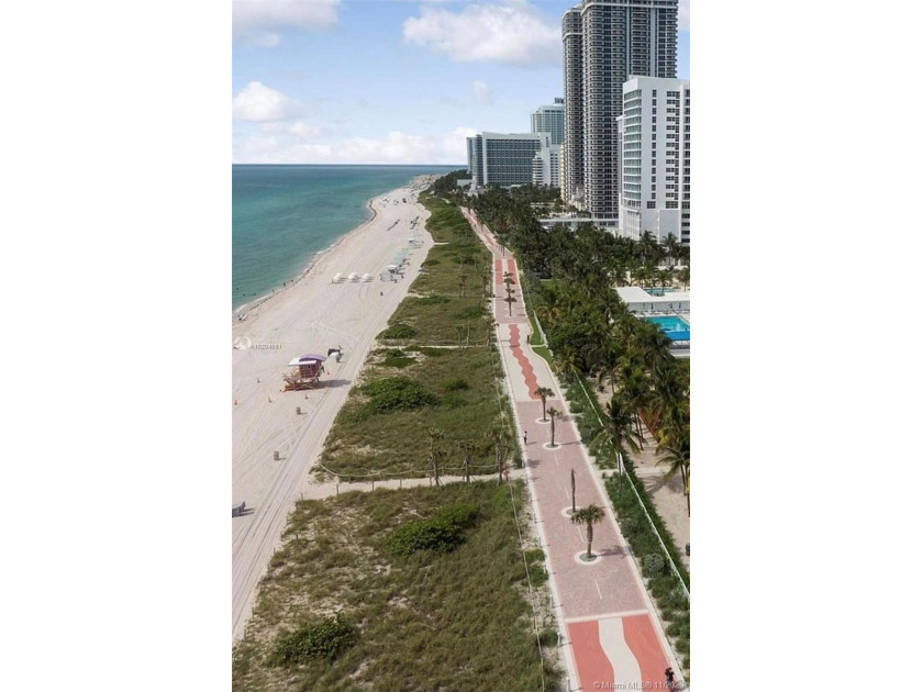 INVESTORS OPPORTUNITY buy with good long term tenants!! Seller - Beach Condo for sale in Miami Beach, Florida on Beachhouse.com