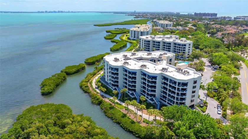 Penthouse-level luxury and an exhilarating array of upgrades - Beach Condo for sale in Longboat Key, Florida on Beachhouse.com