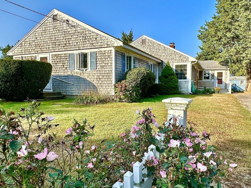 WALK TO TOWN & SURF DRIVE OCEAN BEACHES! 3-4BR 2Bth Ranch on an - Beach Home for sale in Falmouth, Massachusetts on Beachhouse.com