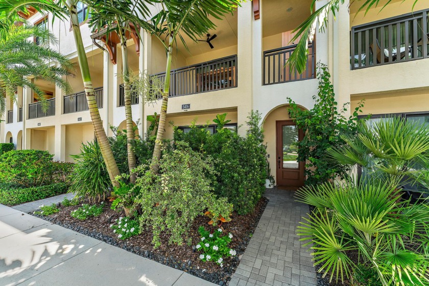 EXCEPTIONAL SMART HOME IN ALTON.YOUR ULTIMATE LIVING EXPERIENCE - Beach Townhome/Townhouse for sale in Palm Beach Gardens, Florida on Beachhouse.com