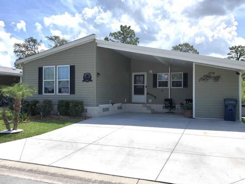 THIS HOME IS ON LEASED LAND WITH A MONTHLY LOT OF $455 AND THAT - Beach Home for sale in Homosassa, Florida on Beachhouse.com