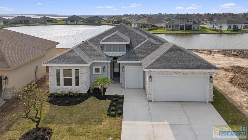 Discover luxury living with this stunning 3 bedroom, 3 bath, 1 - Beach Home for sale in Laguna Vista, Texas on Beachhouse.com