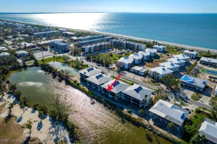 Move in tomorrow! Rare opportunity in Sunset South! This - Beach Condo for sale in Sanibel, Florida on Beachhouse.com
