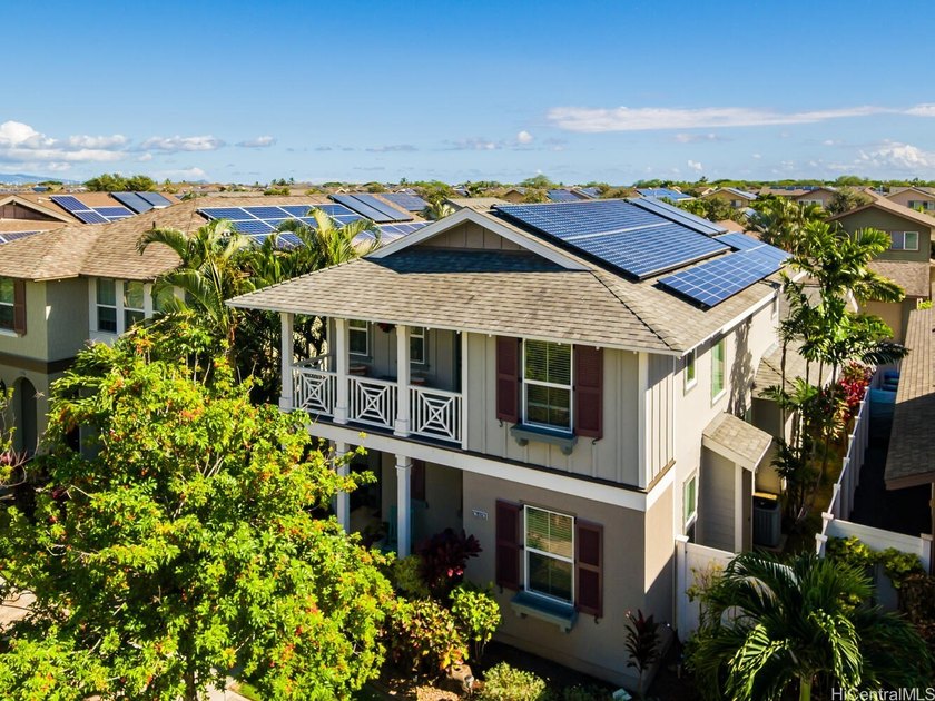 Stunning 4-bedroom, 3-bath single-family home in Ka Makana at - Beach Home for sale in Ewa Beach, Hawaii on Beachhouse.com