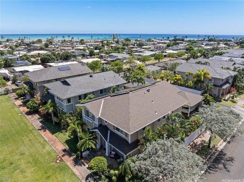2.8% VA rate! This meticulously maintained corner-lot home - Beach Home for sale in Ewa Beach, Hawaii on Beachhouse.com