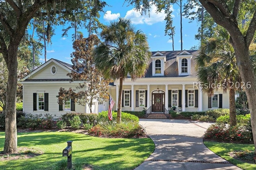 This picturesque Lowcountry home in Belfair has an exceptional - Beach Home for sale in Bluffton, South Carolina on Beachhouse.com
