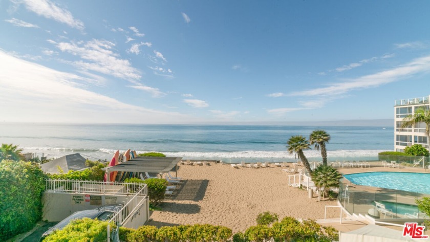 The best deal in Malibu. Nestled on the exclusive shores of - Beach Condo for sale in Malibu, California on Beachhouse.com