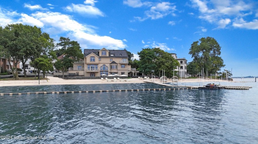 Wanted beach and boat lovers! Why drive to work when you can - Beach Home for sale in Staten Island, New York on Beachhouse.com