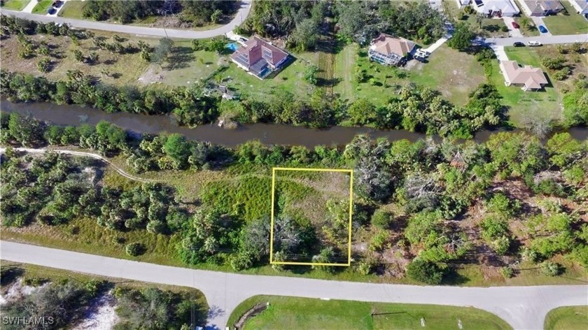 Beautiful Waterfront lot located in the heart of Florida! Build - Beach Lot for sale in North Port, Florida on Beachhouse.com