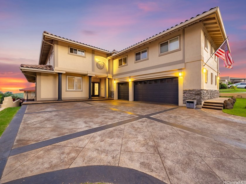 Perched in the gated community of Kumulani at Makakilo, this - Beach Home for sale in Kapolei, Hawaii on Beachhouse.com