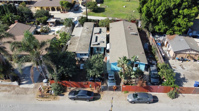 Fantastic fixer opportunity in Oxnard! This property is uniquely - Beach Home for sale in Oxnard, California on Beachhouse.com