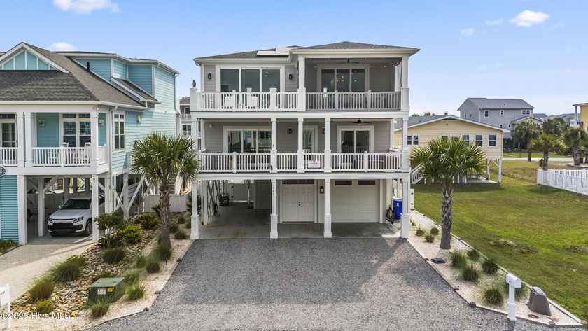 Luxurious Island Living in Sunset Beach: A Stunning 6-Bedroom, 6 - Beach Home for sale in Sunset Beach, North Carolina on Beachhouse.com
