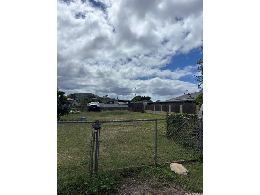 RARE FIND! 5,000 sq. ft. level lot available now. This CPR unit - Beach Lot for sale in Waianae, Hawaii on Beachhouse.com