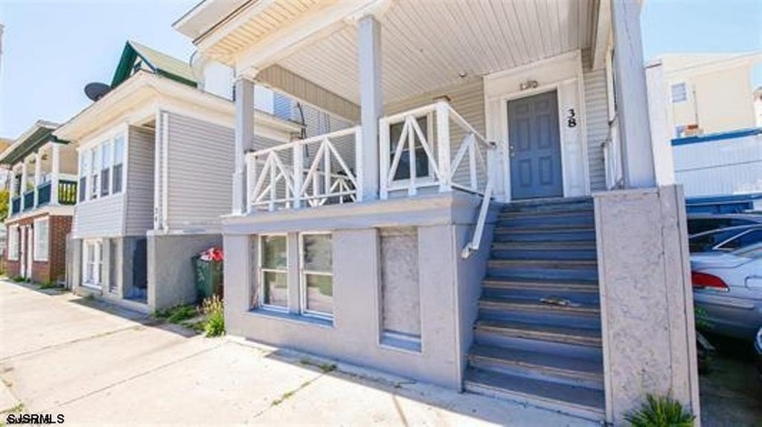 TRIPLEX 12% CAP RATE.... This is a turn key opportunity for - Beach Townhome/Townhouse for sale in Atlantic City, New Jersey on Beachhouse.com