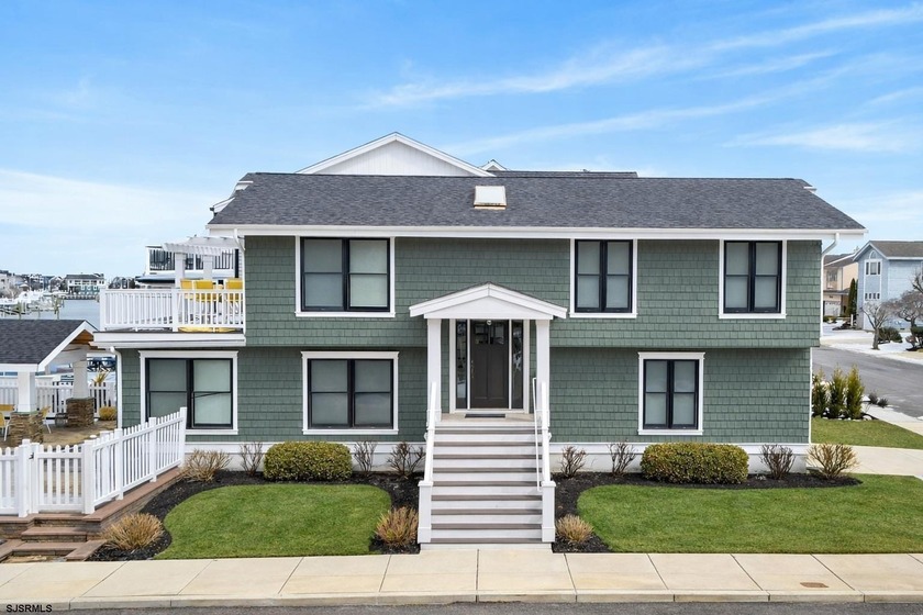 A Stunning LAGOON FRONT retreat, this beautifully updated - Beach Home for sale in Ocean City, New Jersey on Beachhouse.com