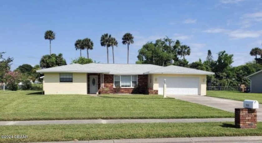 Move-in Ready! You will enjoy this Spacious and Well Maintained - Beach Home for sale in South Daytona, Florida on Beachhouse.com