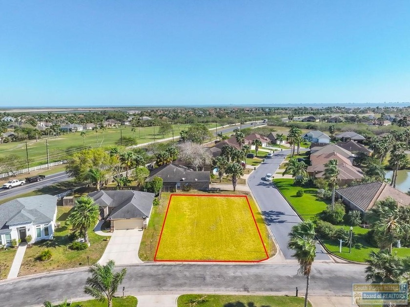 Build your dream home in the sought-after SPI Golf Community on - Beach Lot for sale in Laguna Vista, Texas on Beachhouse.com