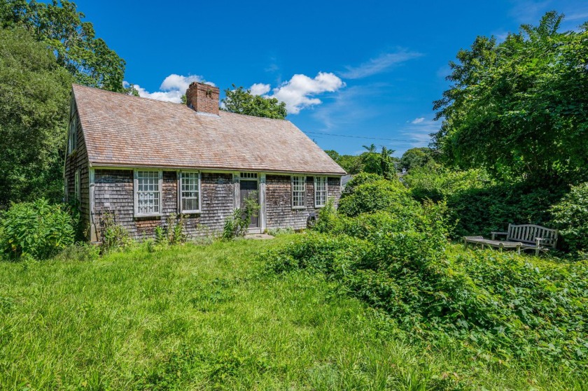 Welcome to the Austin Bearse House, a revered landmark gracing - Beach Home for sale in Centerville, Massachusetts on Beachhouse.com