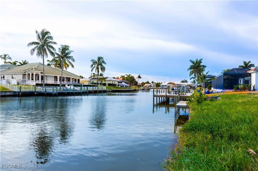 Western rear exposure --- Sunsets throughout the entire year --- - Beach Lot for sale in Cape Coral, Florida on Beachhouse.com