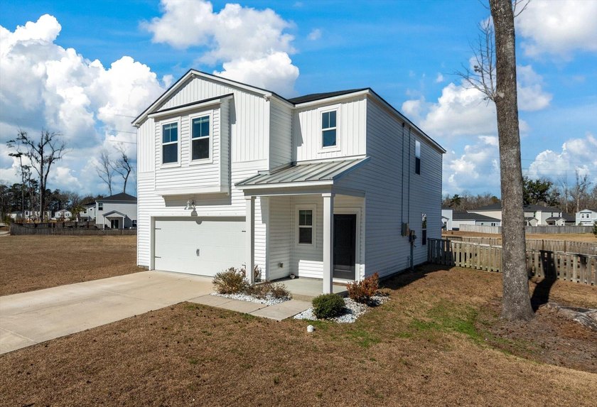 LOCATION! LOCATION! LOCATION! Welcome to 660 Jancus Street in - Beach Home for sale in Charleston, South Carolina on Beachhouse.com
