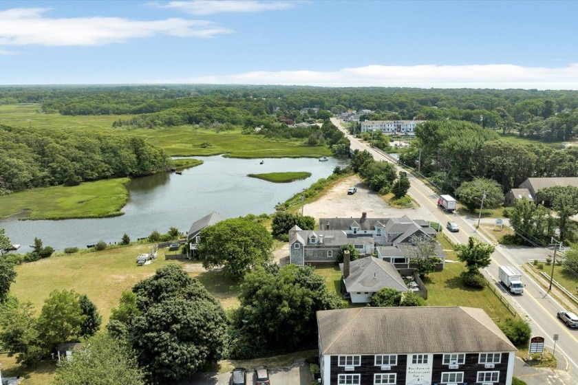 Cape Cod's Irish Pub is for sale. The property is situated on - Beach Commercial for sale in West Harwich, Massachusetts on Beachhouse.com