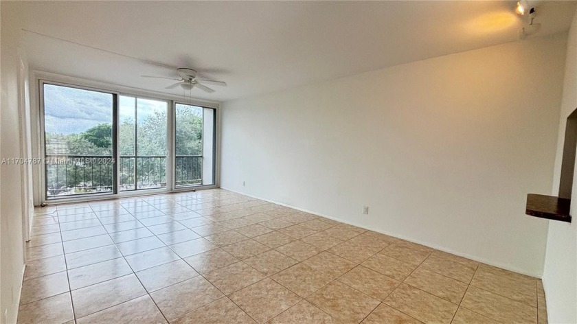 Unfurnished 2/2 unit in 3rd floor overlooking at Coral Ridge - Beach Condo for sale in Fort Lauderdale, Florida on Beachhouse.com