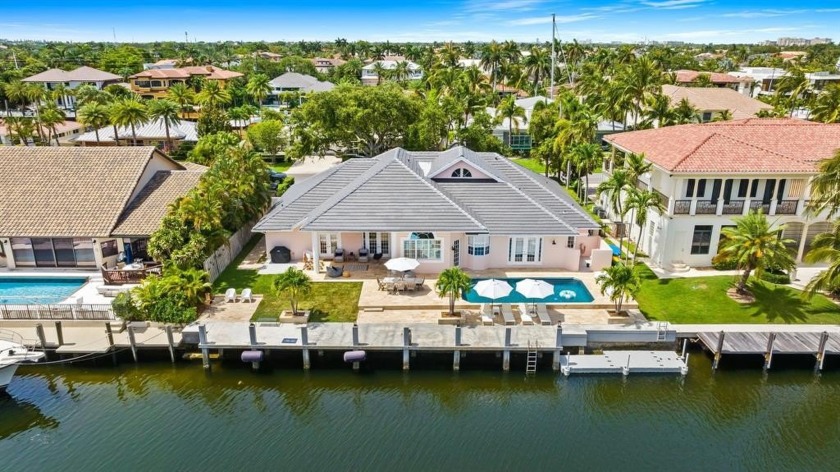 Boater's paradise! This stunning one-story waterfront home - Beach Home for sale in Lighthouse Point, Florida on Beachhouse.com