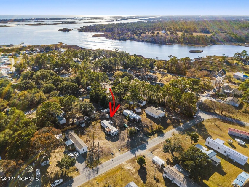 Investment Opportunity or Weekenders Getaway! This affordable - Beach Home for sale in Hampstead, North Carolina on Beachhouse.com