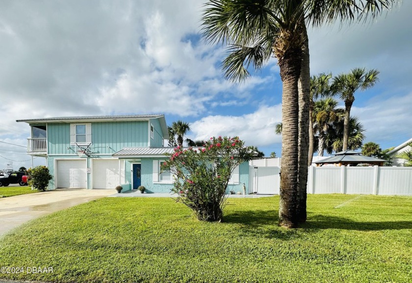 Motivated seller. Stunning two story beach home in quaint Wilbur - Beach Home for sale in Port Orange, Florida on Beachhouse.com