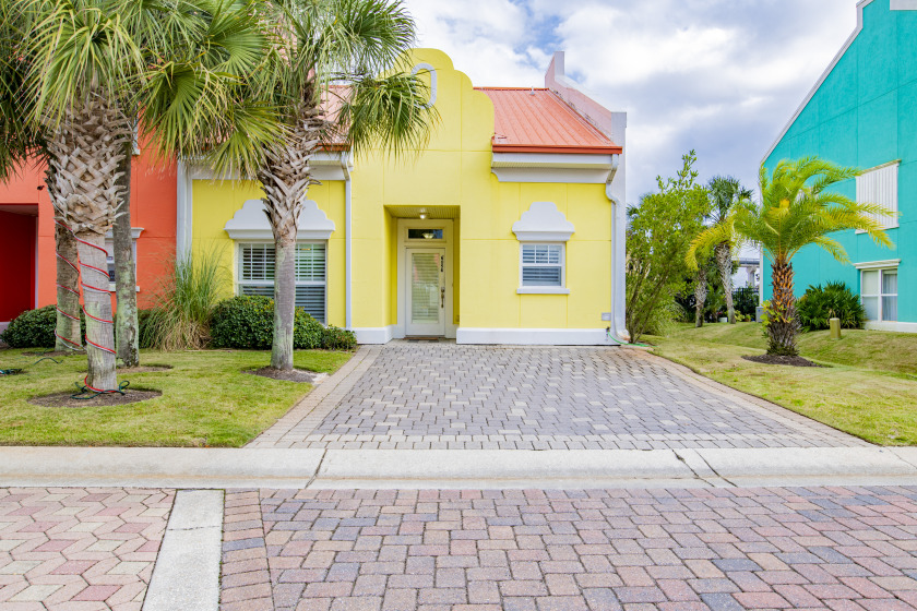 Your Perfect Getaway Banana Bay Resort's Home in the Heart of It - Beach Vacation Rentals in Pensacola, Florida on Beachhouse.com