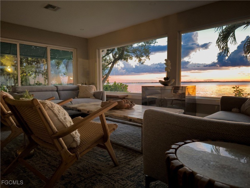 Luxury Waterfront Pool Home with No HOA - A Rare Find in Fort - Beach Home for sale in Fort Myers, Florida on Beachhouse.com