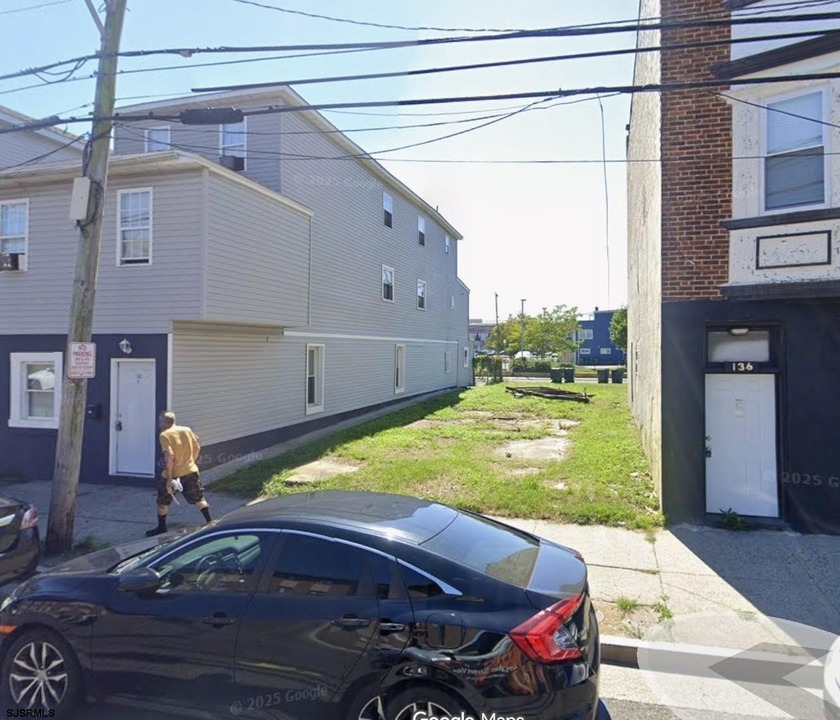 Very inexpensive peice of land right near City Hall, Public - Beach Lot for sale in Atlantic City, New Jersey on Beachhouse.com