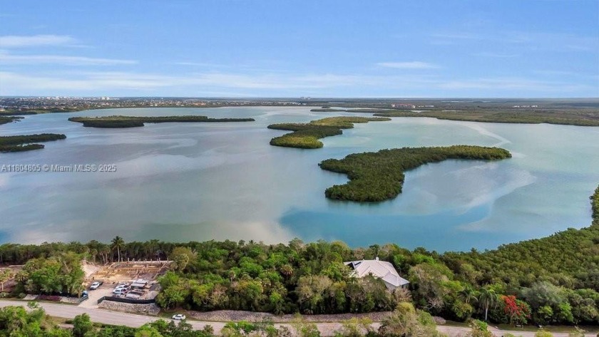 Experience 0.71 acres of vacant land on Captain John T. Horr's - Beach Lot for sale in Marco Island, Florida on Beachhouse.com