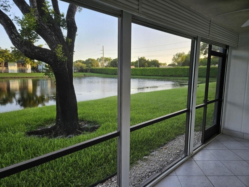 24-hr Guard-Gated Community Lakes of Del Rayfortable, tranquil - Beach Condo for sale in Delray Beach, Florida on Beachhouse.com