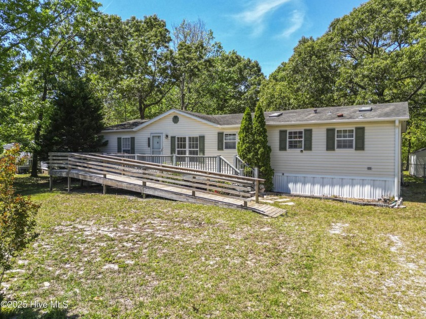 Looking for a spacious home that offers privacy and coastal - Beach Home for sale in Hampstead, North Carolina on Beachhouse.com