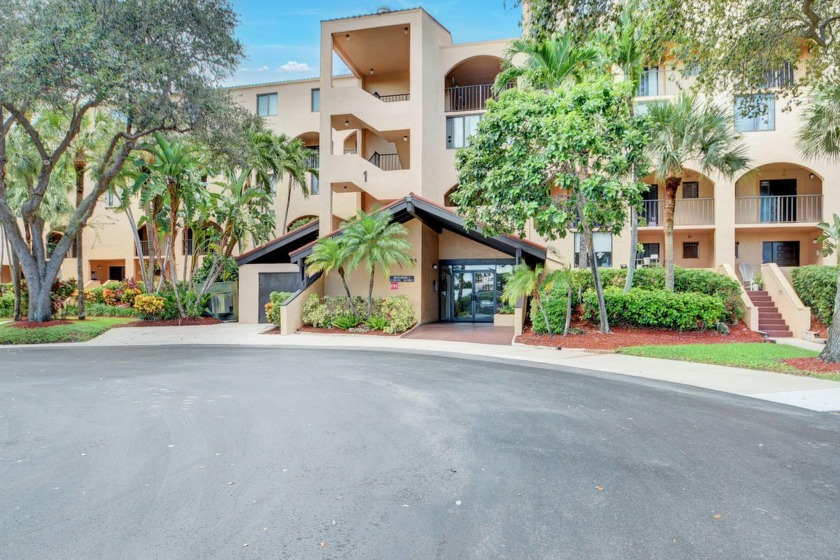 Calling Investors or someone looking for Seasonal Occupancy - Beach Condo for sale in Delray Beach, Florida on Beachhouse.com