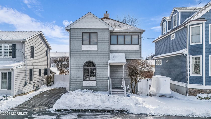Charming 3 bedroom, 2 1/2 bath colonial tucked away on a quiet - Beach Home for sale in Monmouth Beach, New Jersey on Beachhouse.com
