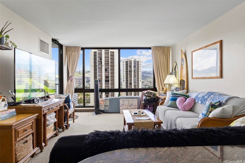 Come take a look at this amazing Waikiki Sunset Unit! It has 1 - Beach Condo for sale in Honolulu, Hawaii on Beachhouse.com