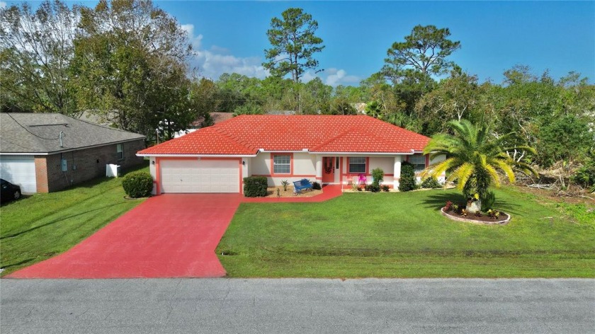 Turn-key move-in-ready pool home w/ screen enclosure, centrally - Beach Home for sale in Palm Coast, Florida on Beachhouse.com