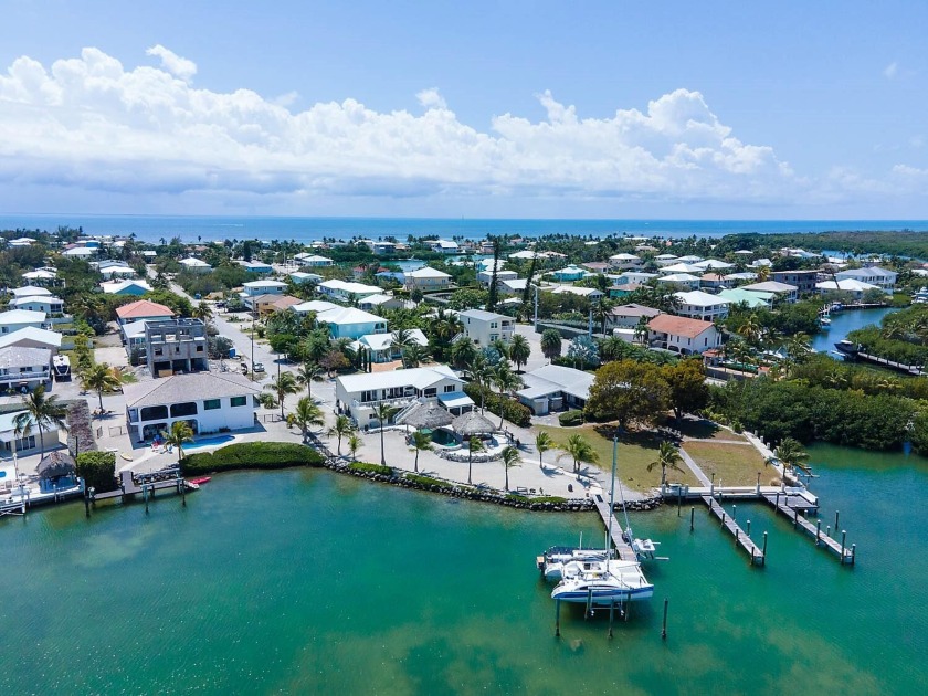 An Island Retreat that Has It All.... Outdoor living and - Beach Home for sale in Marathon, Florida on Beachhouse.com
