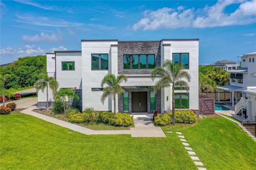 Welcome home! This stunning, meticulously maintained 5-bedroom - Beach Home for sale in Ponce Inlet, Florida on Beachhouse.com