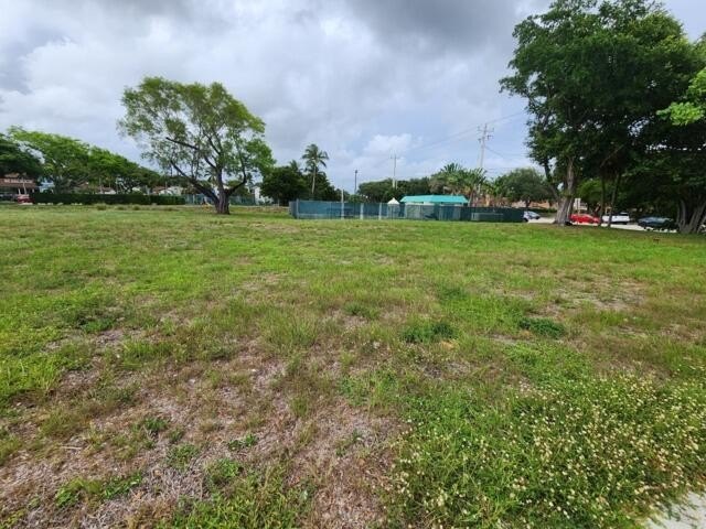 Prime Corner Lot positioned at a bustling intersection. This - Beach Lot for sale in Boynton Beach, Florida on Beachhouse.com
