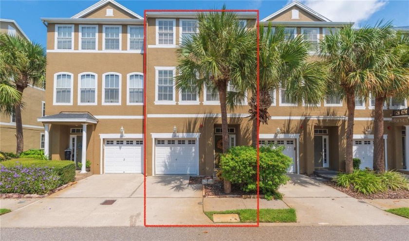 MOVE IN READY! Discover the perfect blend of comfort and - Beach Townhome/Townhouse for sale in Tampa, Florida on Beachhouse.com